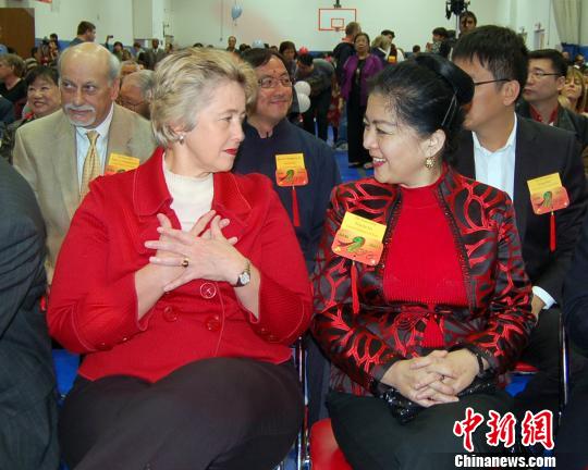 美国休斯敦华埠举行农历春节园游会市长中文祝福